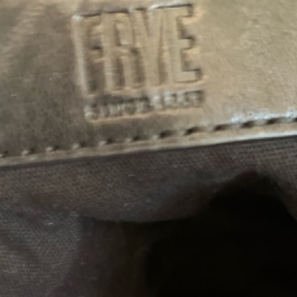 Frye Shoulder Bag Preloved - Picture 5 of 6